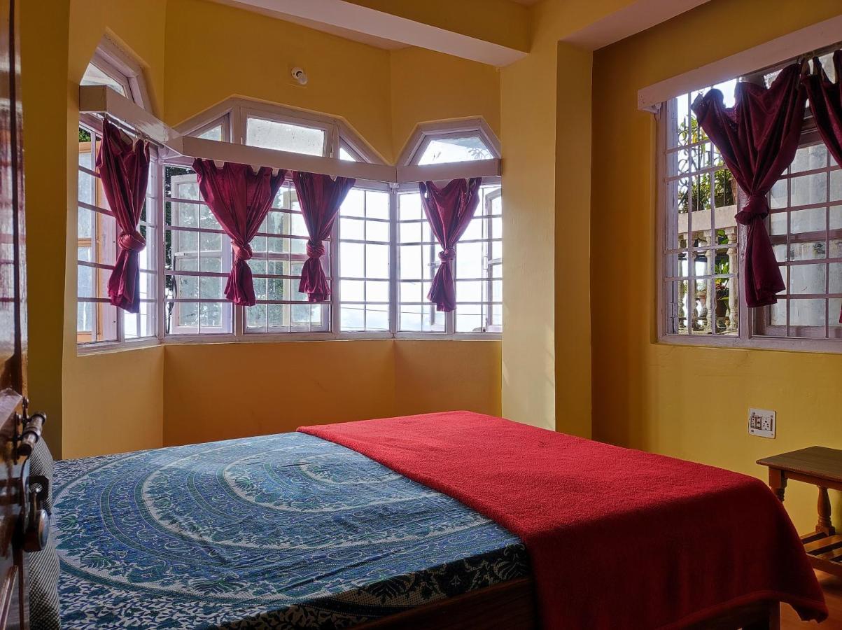 Wind Home Darjeeling- Budget Hotel Near Mall Darjeeling  Bagian luar foto