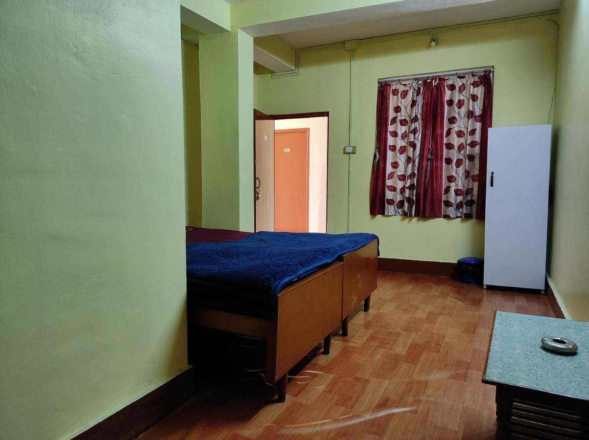 Wind Home Darjeeling- Budget Hotel Near Mall Darjeeling  Bagian luar foto