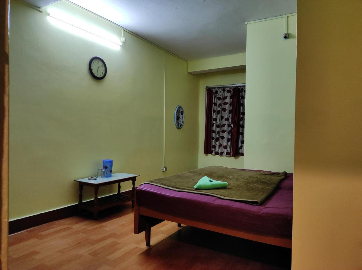 Wind Home Darjeeling- Budget Hotel Near Mall Darjeeling  Bagian luar foto